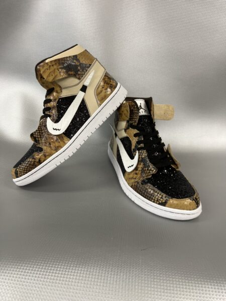 AIR JORDAN 1 OFF WHITE BROWN REPTILE GLITTER