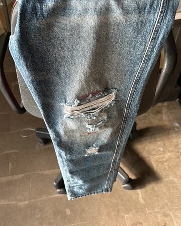 097551E8-E6BB-45B2-8891-E0D7C2466CD5