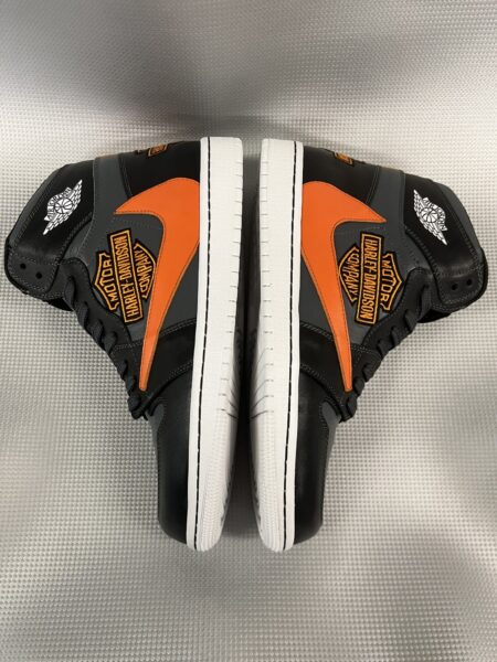AIR JORDAN 1RETRO HIGH OG TRAVIS SCOTT X HARLEY DAVIDSON